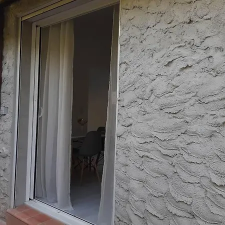 Apartment Calme Avec Acces Jardin Et Piscine *